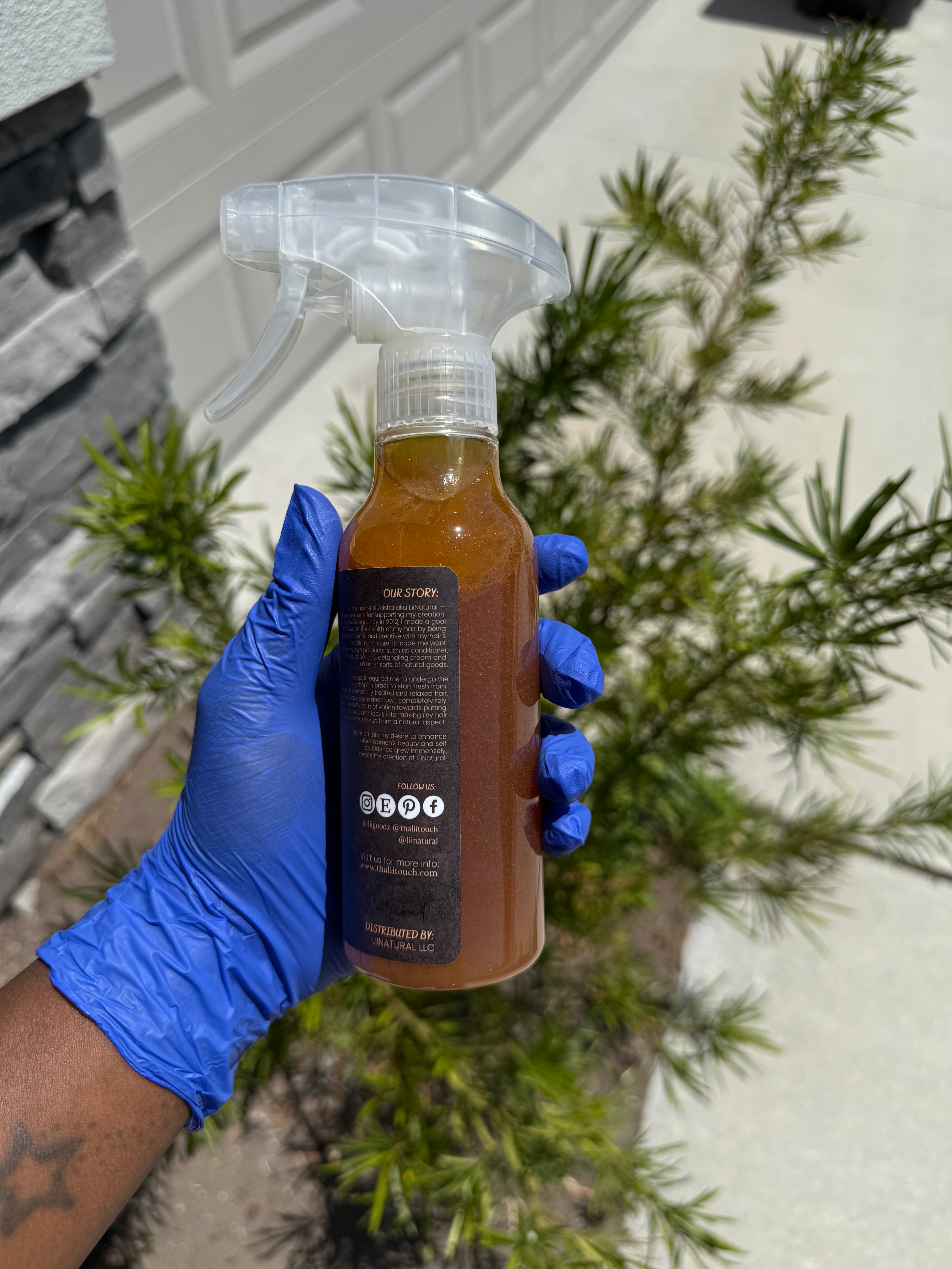 Rosemary & Clove Hair Growth Mist Vegan Formula with Essential Nutrients for Glowing Frizz Free Moisturized Hair 8 Fl Oz