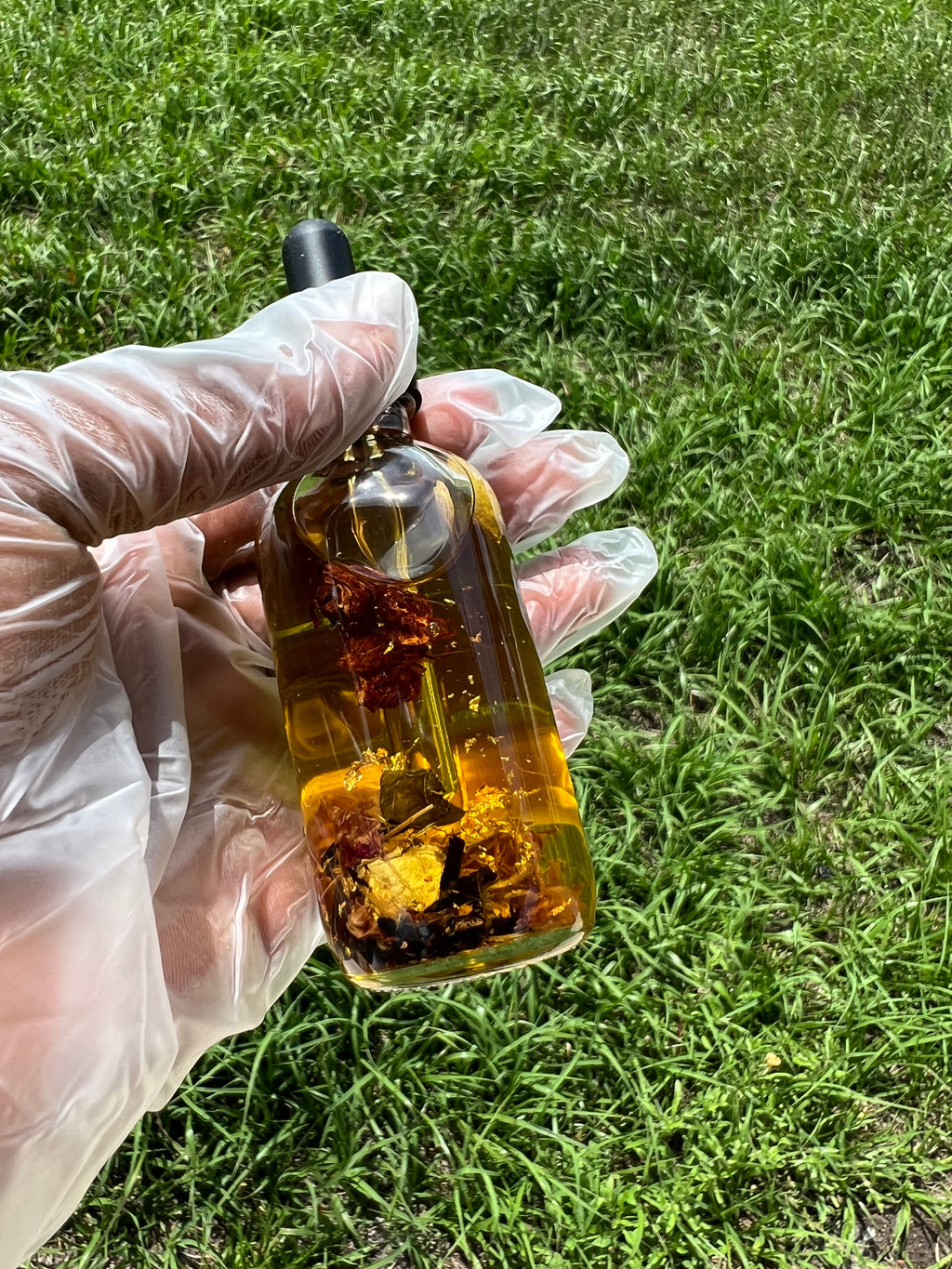 Golden Growth Hair Oil - Handmade Nourishing Moisturizer for Smooth & Hydrated Scalp - 2oz Bottle for Healthy Hair Care Routine